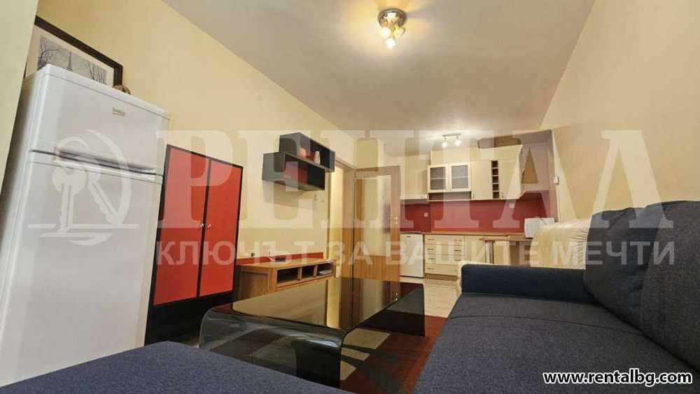 Дава се под наем Двустаен апартамент в Пловдив, Център - 60 кв.м за 438.6 € - Снимка #13