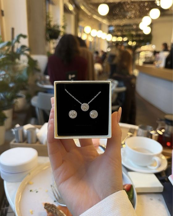 Продаю серебреный набор