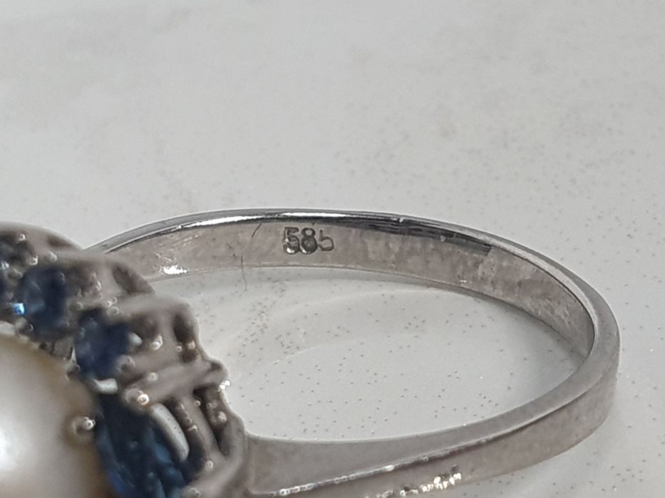 Inel din aur alb de 14K cu safire, diamante și perlă – mărimea 57,5