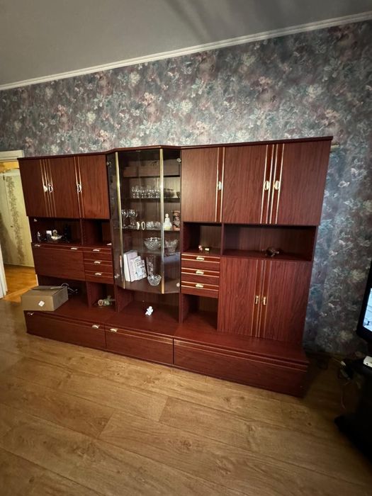 Шкаф, стенка, стол, комоды бесплатно самовывоз