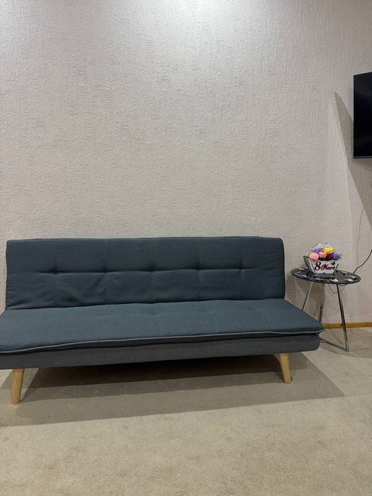 Srochna mebel sotiladi, made in china