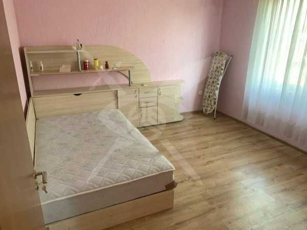 Къща в Градина 85402