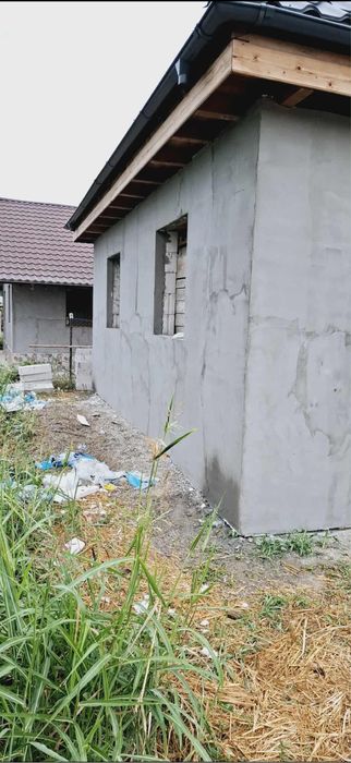 Casa de vanzare cazasu