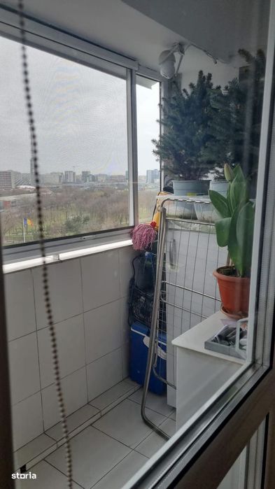 Crangasi , 2 minute metrou