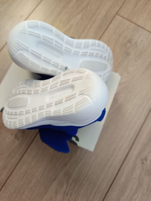 Маратонки Адидас 23 номер