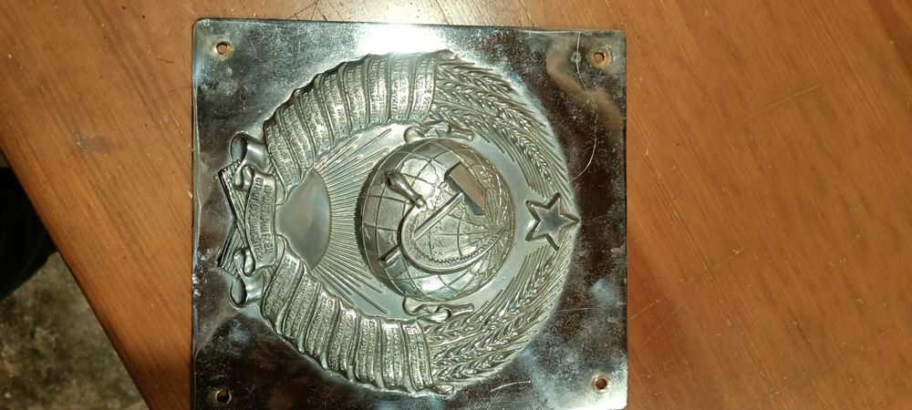 Герб СССР на пограничный столб