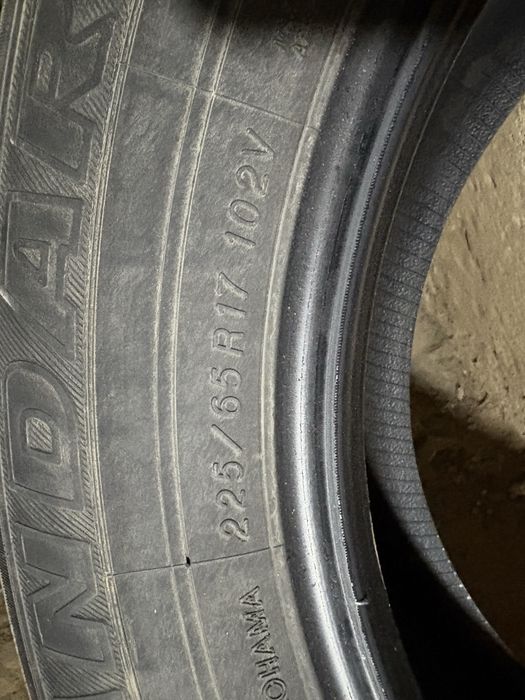 Продам хорошие Летние шины р17.