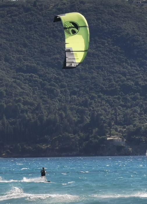 Zmeu si bara kitesurf kiteboard Cabrinha Switchblade 14m