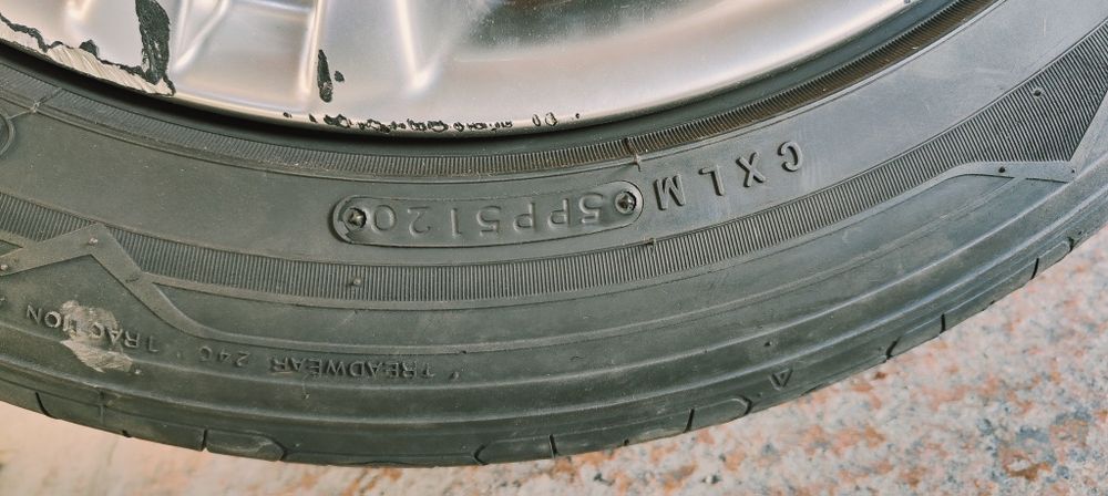 Продам диски с резиной