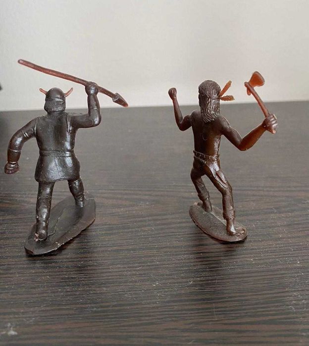 Солдатики: Викинг и Индеец