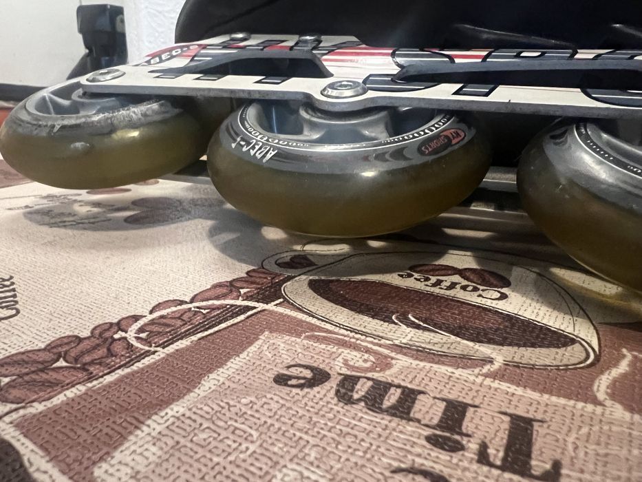 Role 82 ABEC 5 HY Sports mărimea 43 ~44