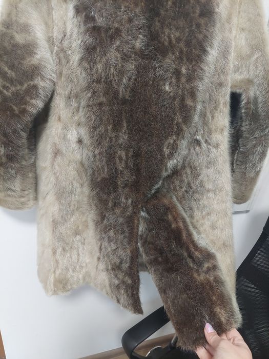 Haina blana naturala de focă