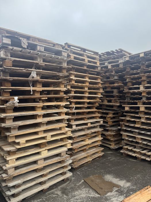 Прдам поддоны в хорошем состоянии