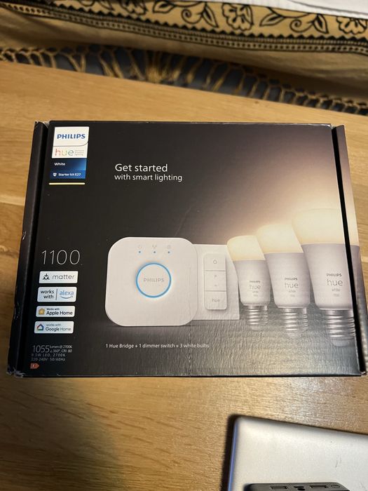 Pachet kit baza 3 becuri led. Sunt doua cutii