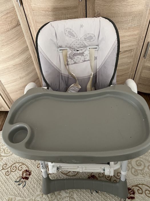 Продам детское кресло стульчик