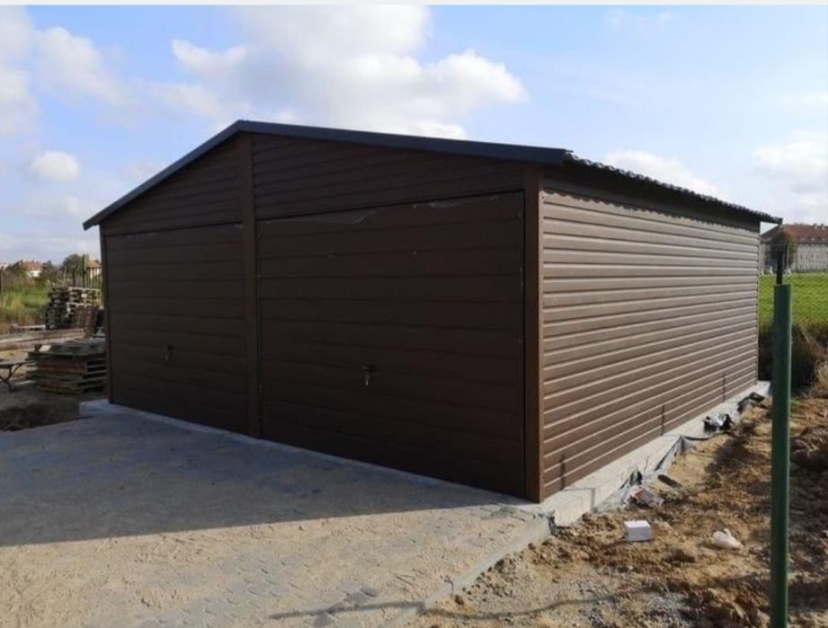 Case modulare din panouri sandwich garaje auto