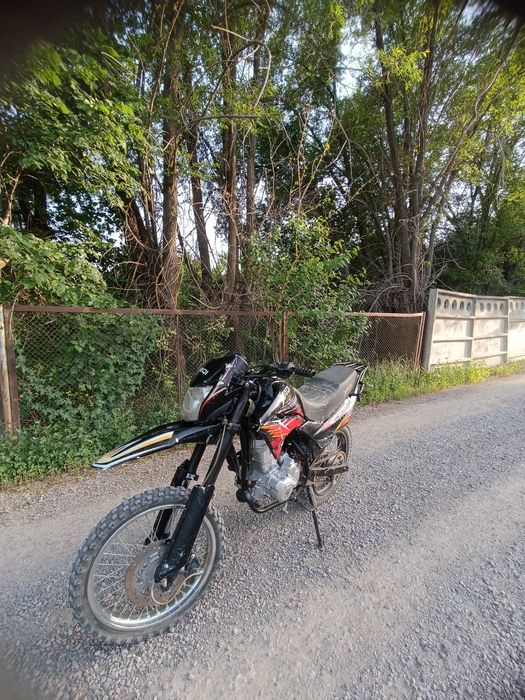 Эндуро Yaqi tornado 250