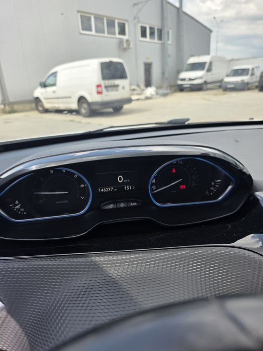 Peugeot Model 2008, EURO 6,  Echipare Top ALLURE | 146.300 km Reali verificabili CarVertical