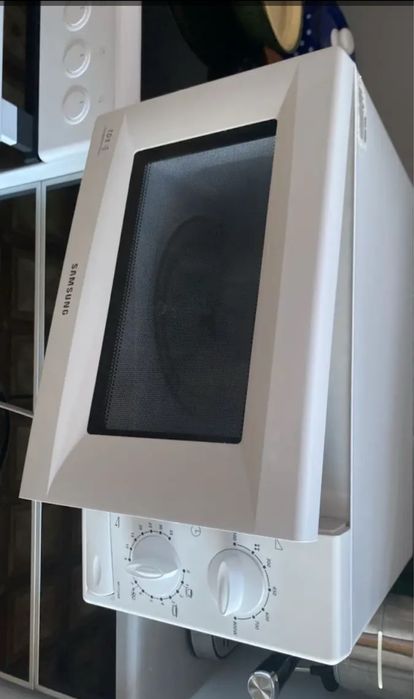 Продам микроволновую печь