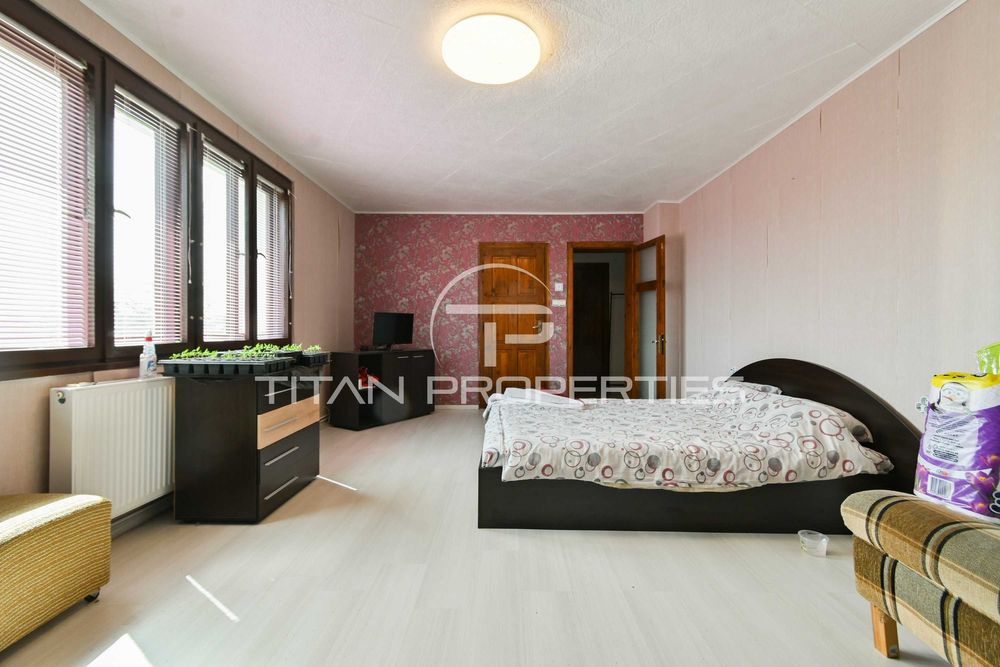 Продава се Къща в Костинброд - 314 кв.м за 1641 €/кв.м - Снимка #17