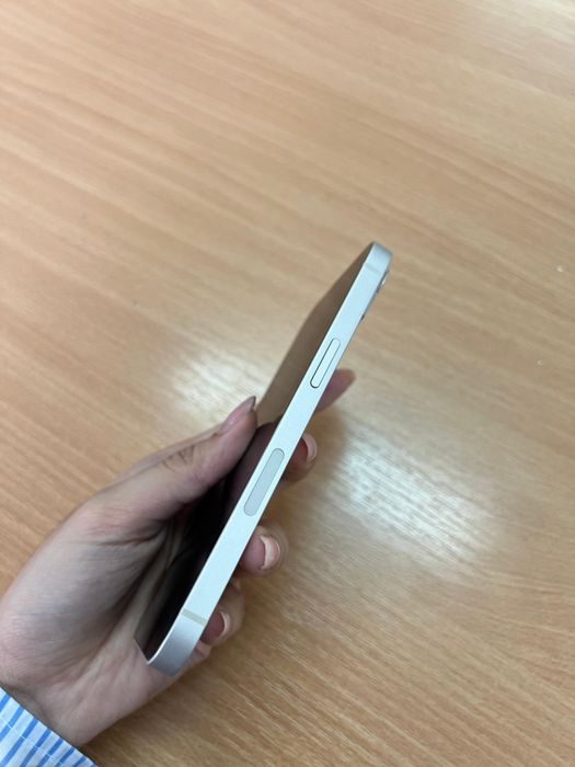 Продам Iphone 13 255gb