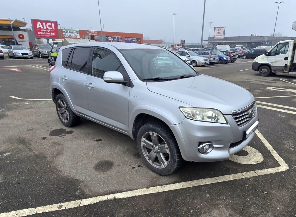 De vanzare TOYOTA RAV 4 D-Cat 11.2010