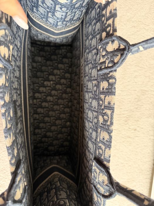 Dior book tote medium