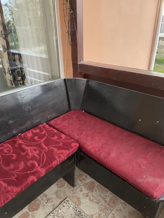 Vand canapele 200 Ron ambele!