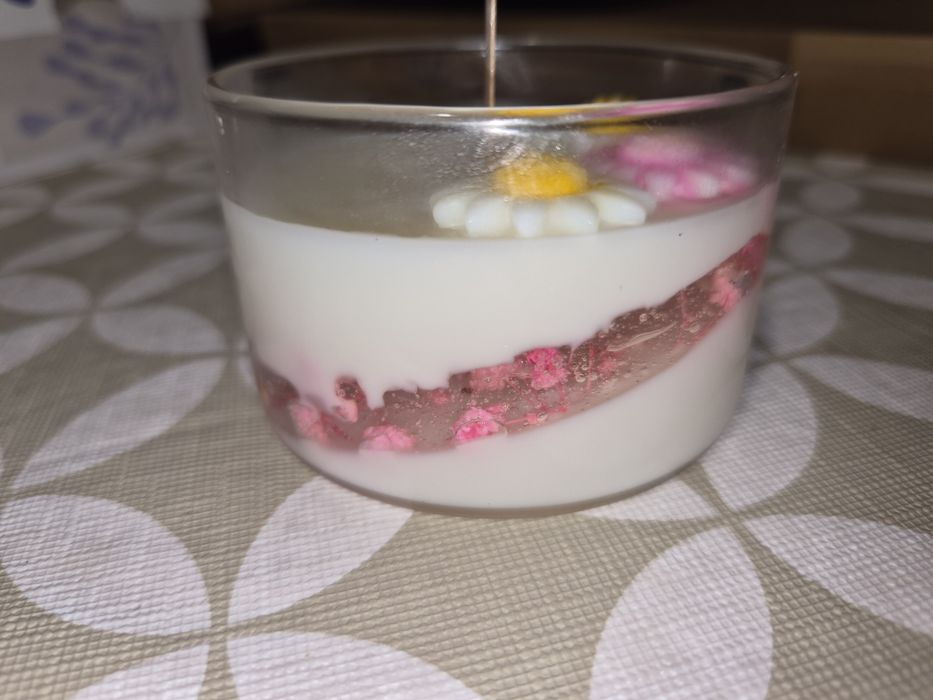 ПОДАРЪЦИ! Ръчно изработени ароматни свещи, глицеринови сапунчета и по