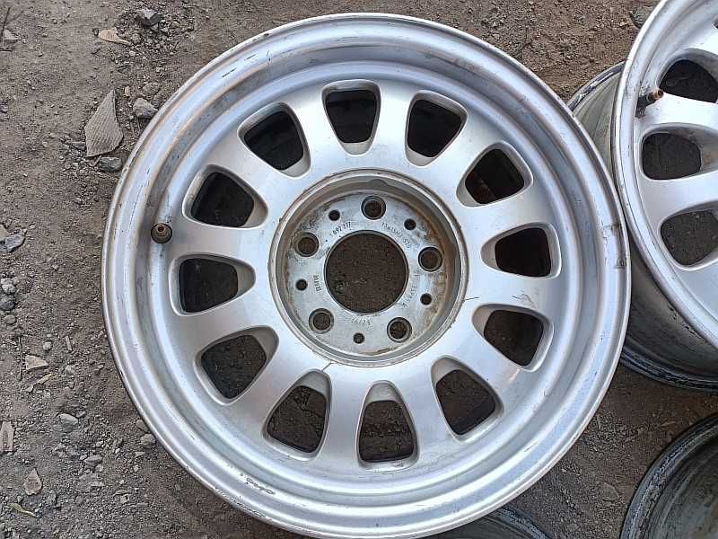 Продам оригинальные  диски "31 стиль" на БМВ 5 е39