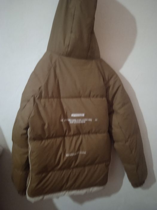 Kurtka 2xl yangi kiyilmagan