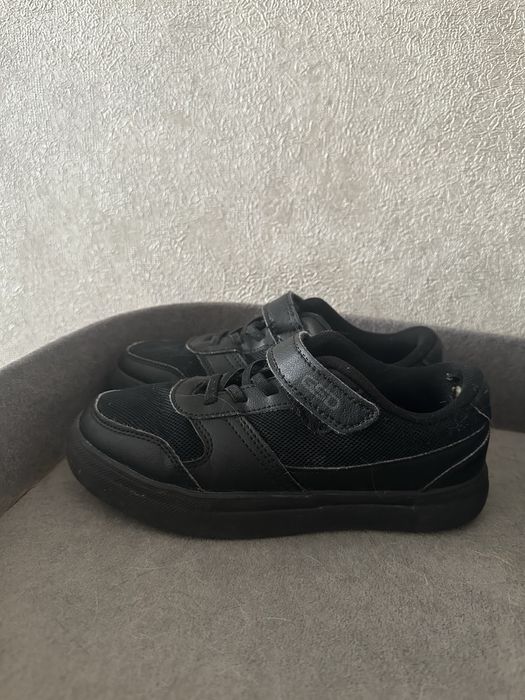 Кроссовки на мальчика