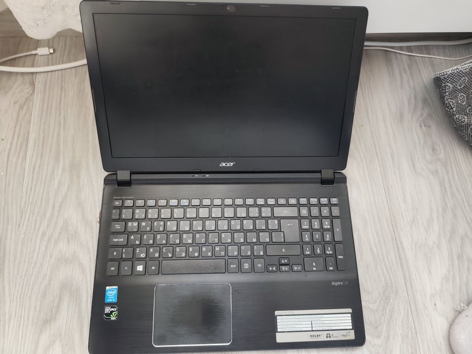 Acer - Nvidia GTX 4 GB, 8 GB RAM