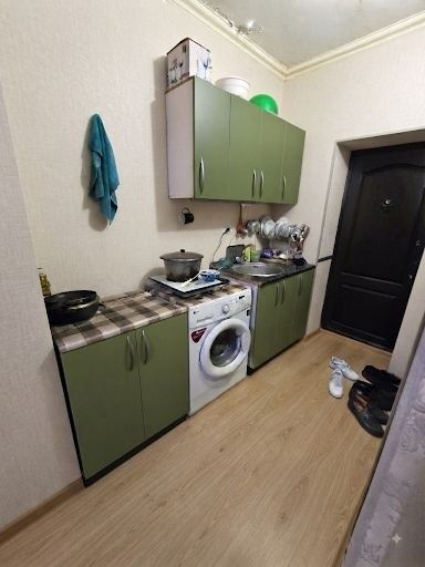 Продаётся кв (Бывшее общежитие) 18м² с ремонтом,С кадастром.(24500&)