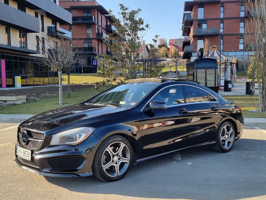 Mercedes-Benz CLA 250 Mercedes Cla 2.0 Turbo 211 cai Euro 6 AMG pack Panoramic HarmanKardon