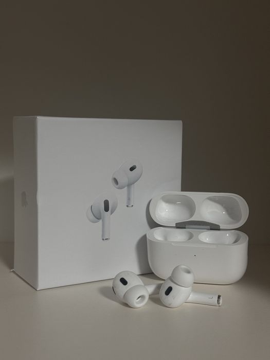 AirPods Pro 2 Noi - ( desfacute - nefolosite )