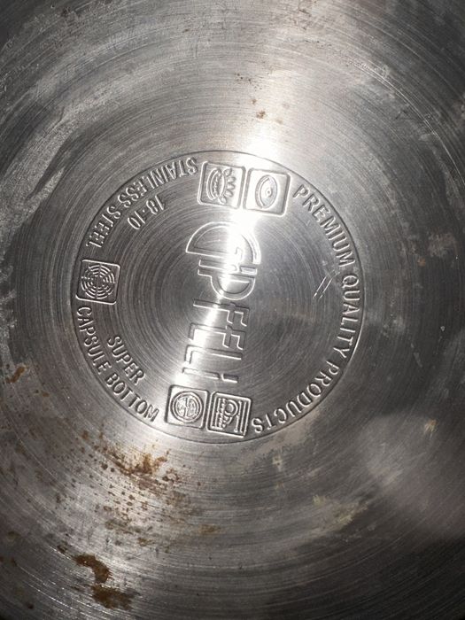 Большая кострюл