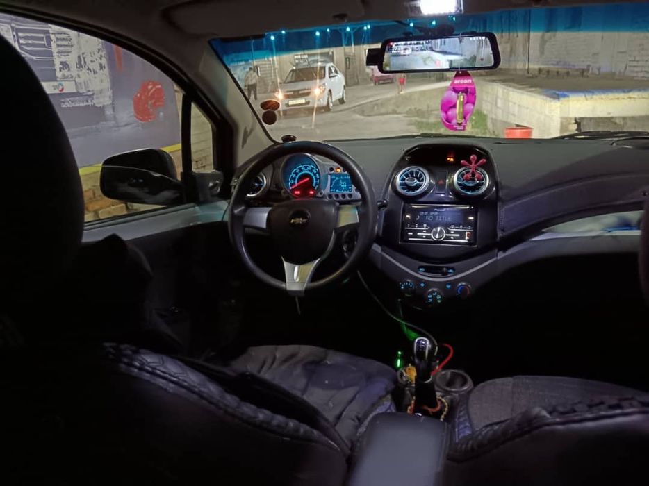 Spark sotiladi 2017 yil 140ming prabeg metan qoyilgan kraska tozza