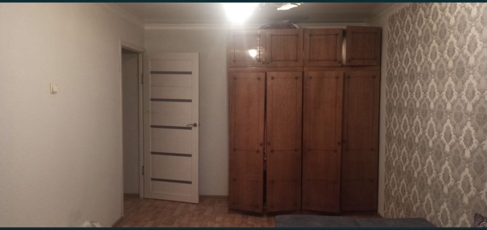 Сдаю 2 комн квартира