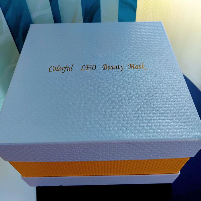 Masca faciala cu led