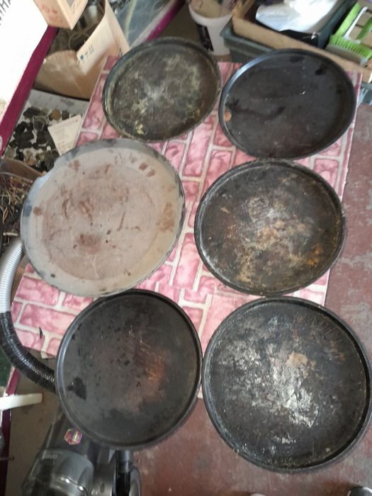 Блинницы,для пиццы тарелки 500 теңге.