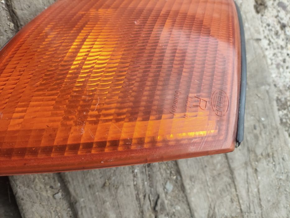 Поворотник оригинал