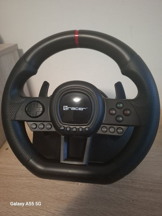 Волан на марка Tracer .