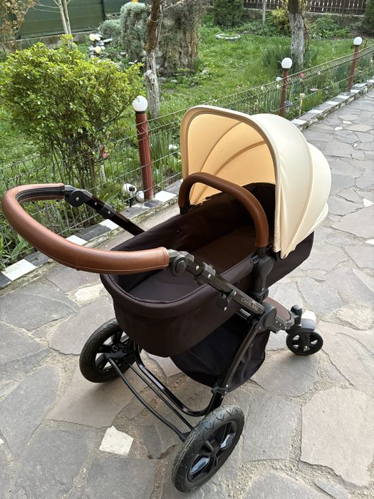 Carut 3 in 1 cu baza isofix