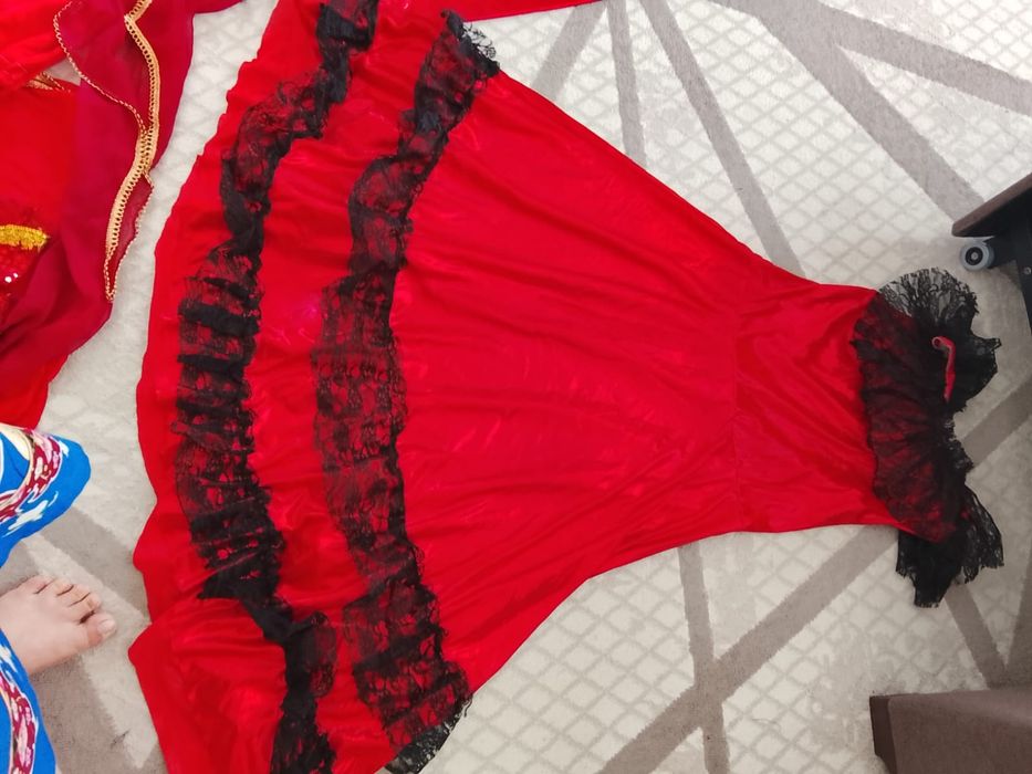 Испанский платья