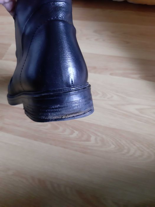 Боти от естествена кожа