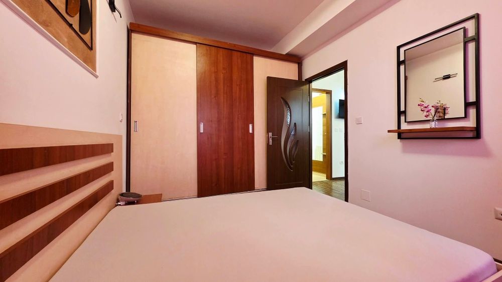 Apartament 3 camere, UTA-Red-uri