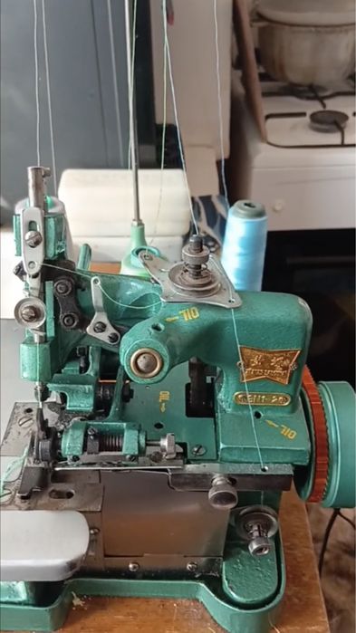 Продам аверлог машинку китайскую