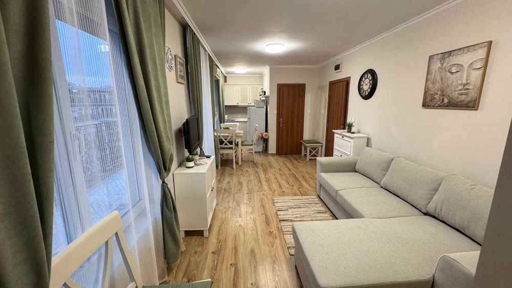 Продава се Двустаен апартамент в к.к. Слънчев бряг - 72 кв.м за 1084 €/кв.м - Снимка #2