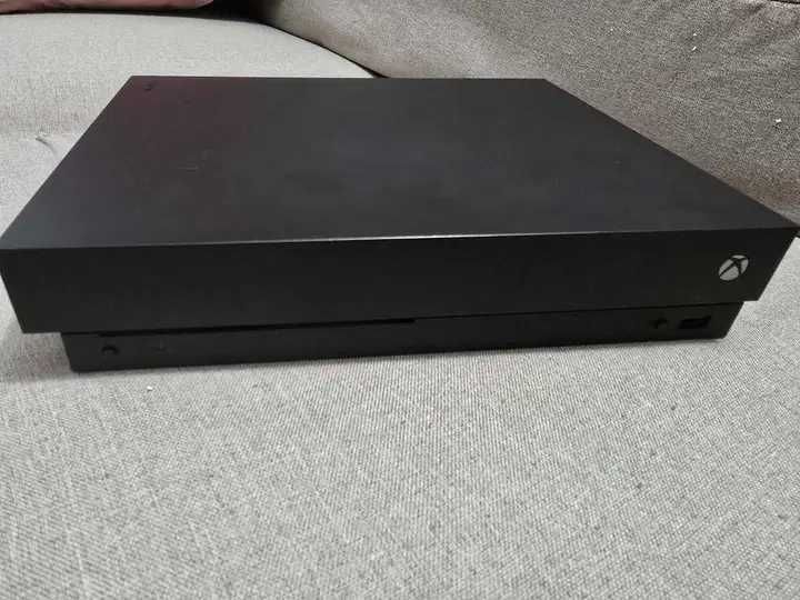 Xbox one X 4k Preț fix / consola Xbox one X